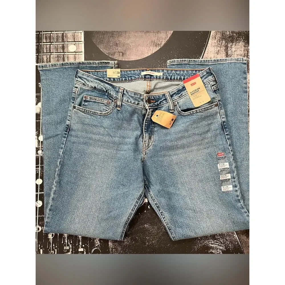 NWT Levi’s Superlow Bootcut Jeans